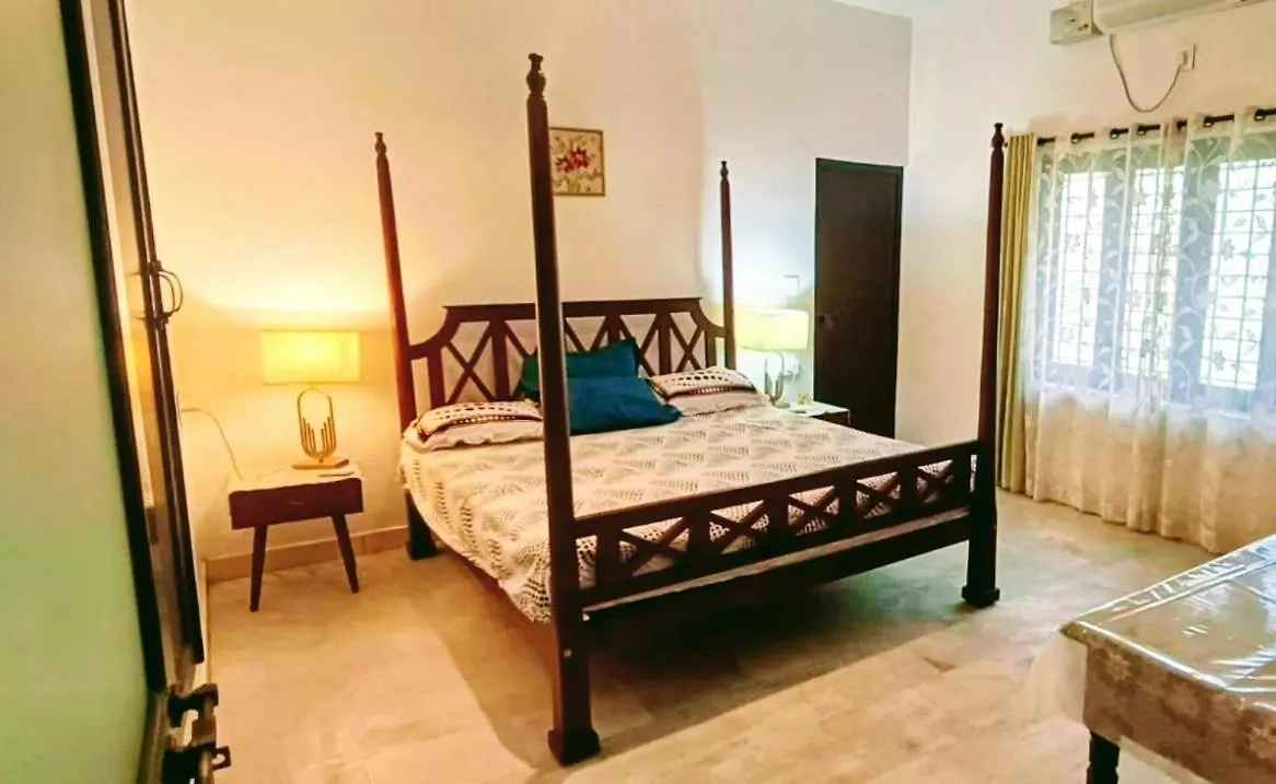 Alangitha Studio Elur Homestay