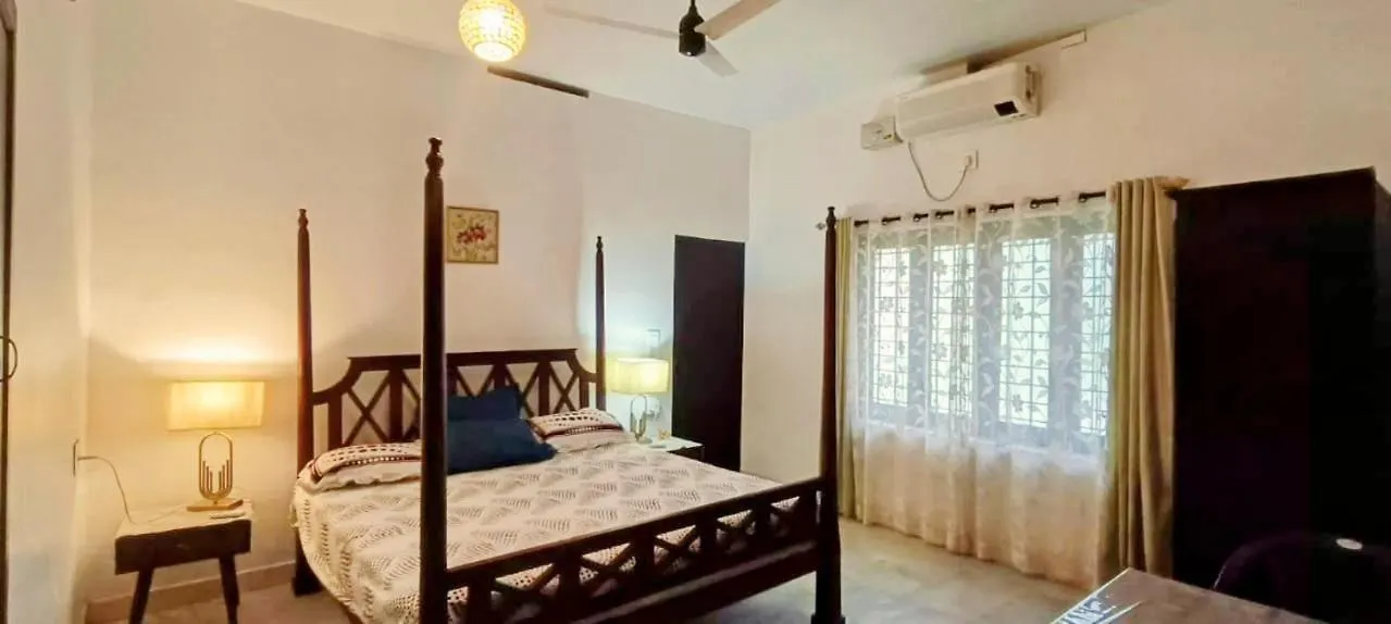 Homestay Alangitha Studio Elur